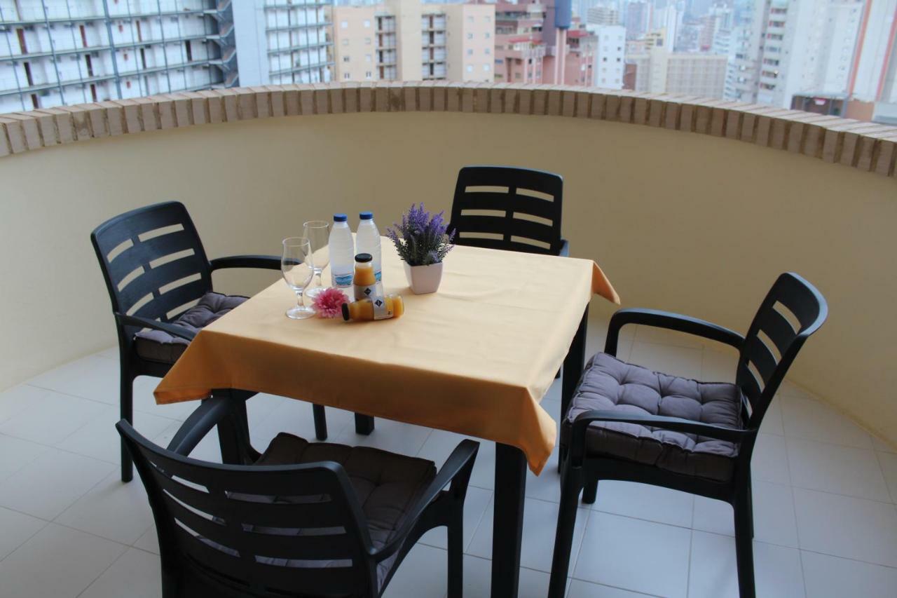 Apartamento Benidorm Viena Buitenkant foto